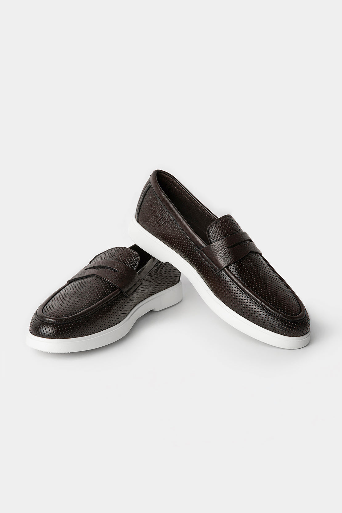 Pantof Loafer maro închis, piele perforată, talpă cauciuc albă, marca Florentinodelure.