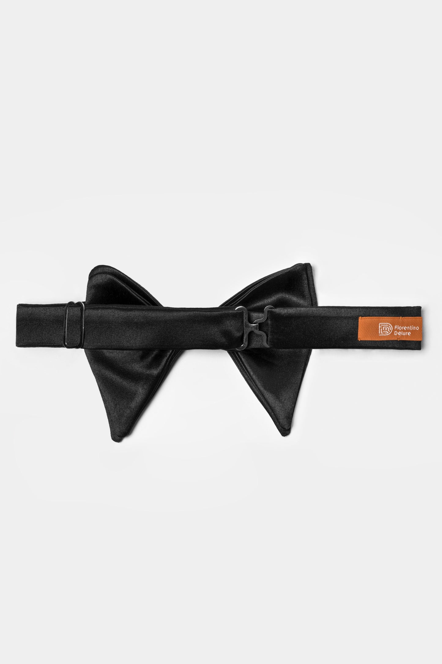 Elongated Bowtie