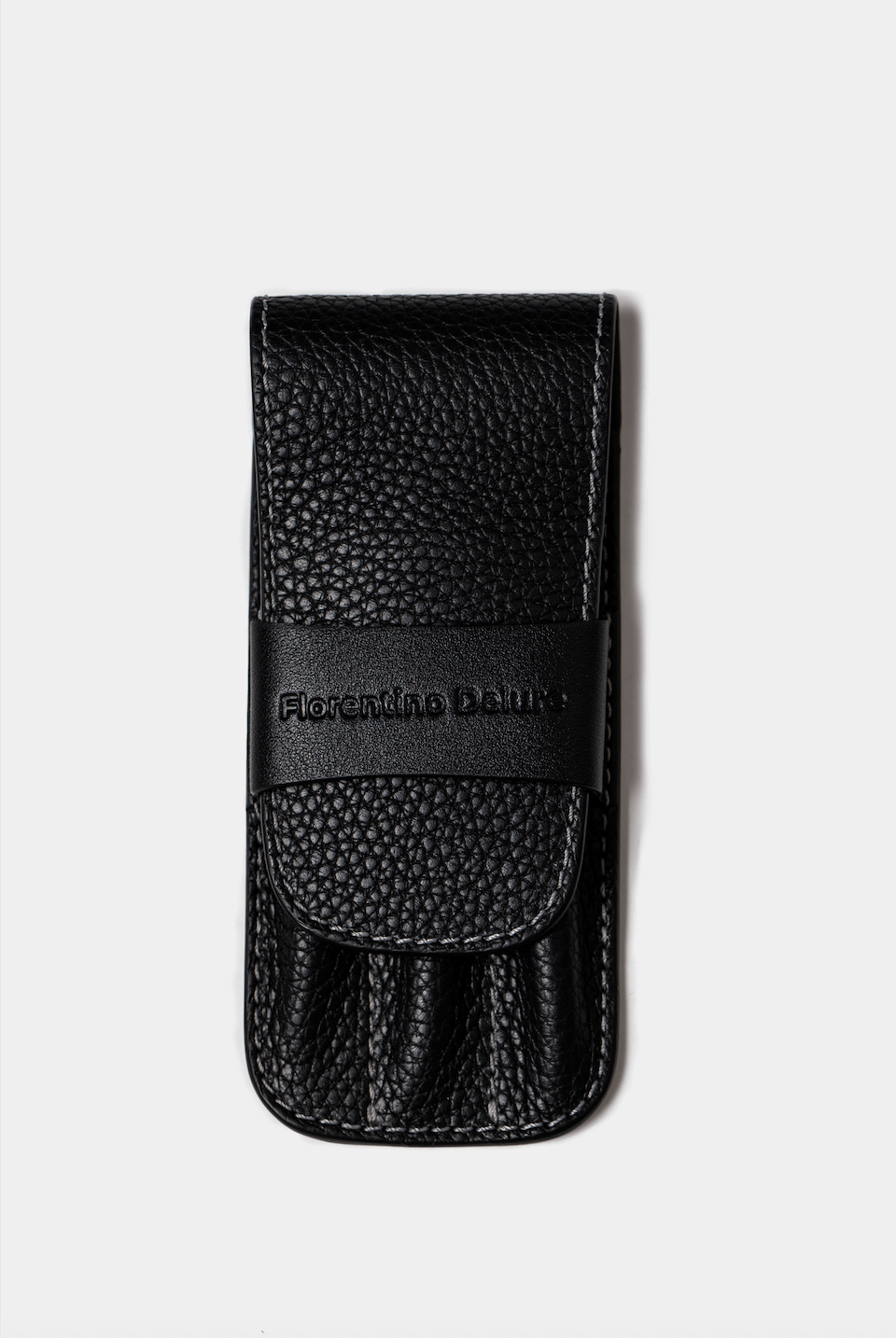 Husă stilou neagră din piele Florentinodelure, detaliu texturat.