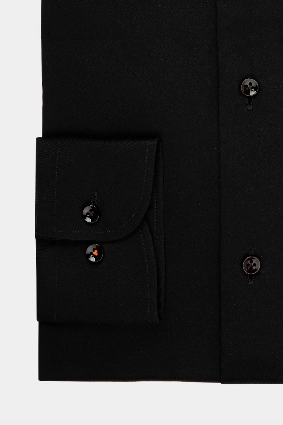 Cămașă neagră twill Florentinodelure cu nasturi eleganți și manșetă ajustabilă.