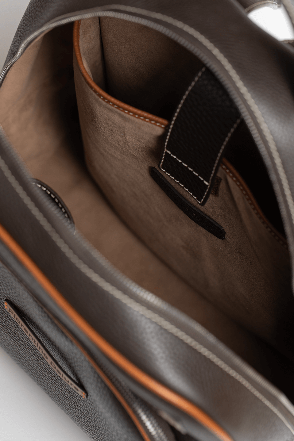 Brown Leather Bagpack - Florentinodelure