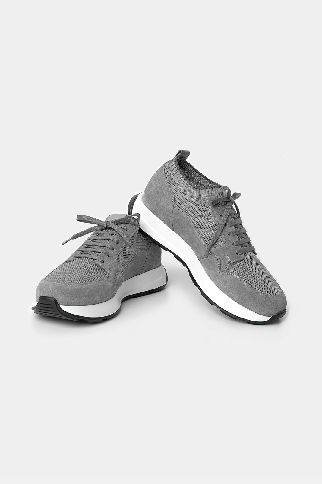 Adidași gri knit Florentinodelure vedere laterală, talpă alb-negru, mărime 39-40.