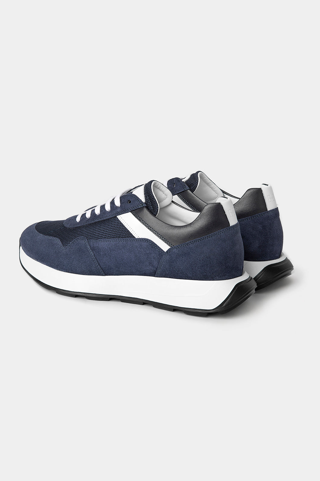Adidași Florentinodelure navy din piele intoarsă și plasă, vedere laterală.