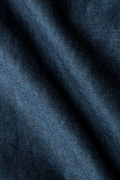 Textură din in albastru navy Florentinodelure, detaliu material pantaloni 5-pocket.