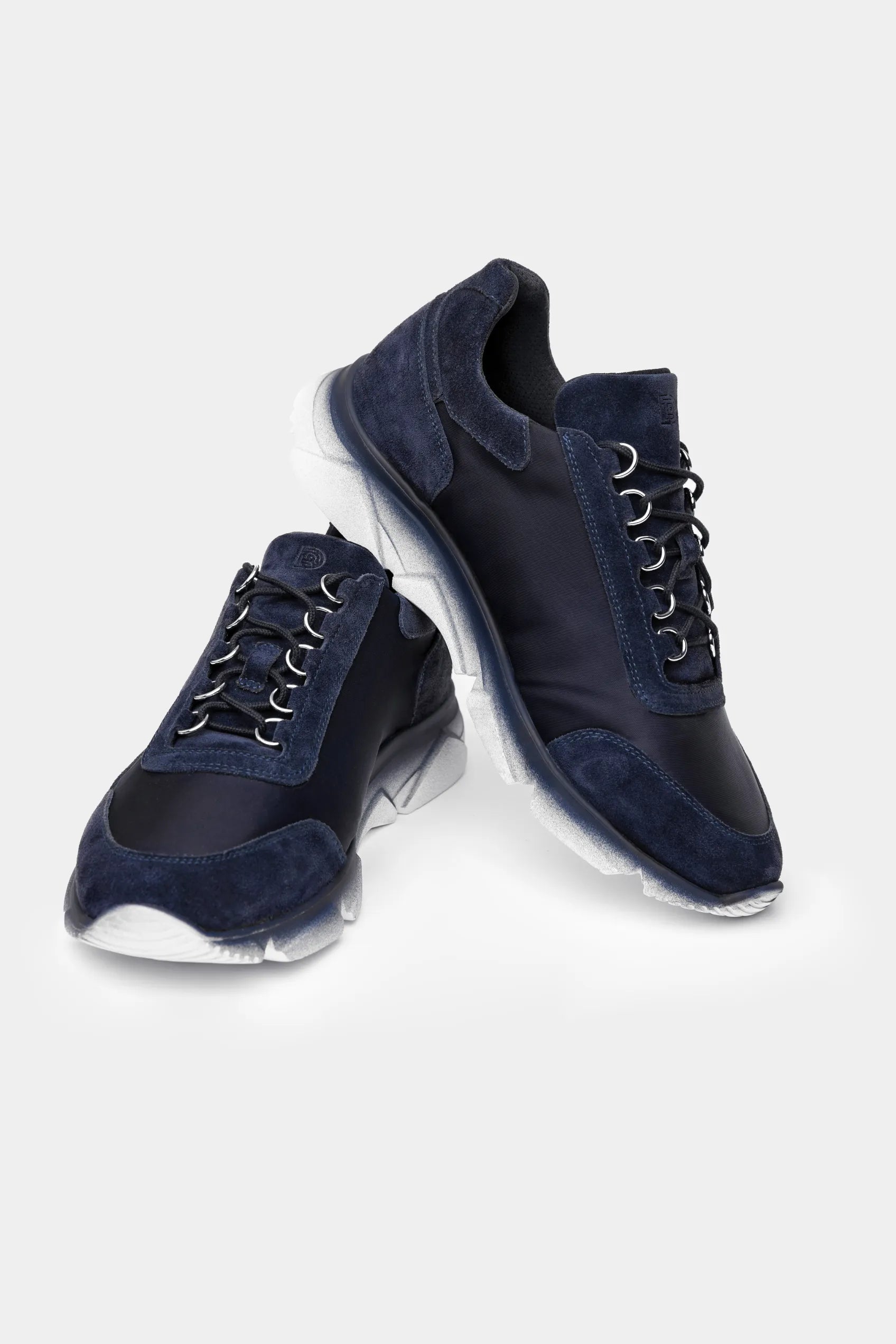 Sneakers Florentinodelure navy, piele intoarsă și material textil, talpă albă din cauciuc.