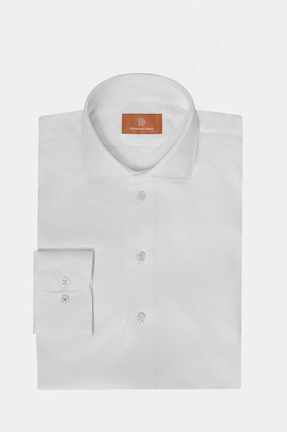 Cămașă Florentinodelure off-white din bumbac și mătase cu nasturi artizanali.