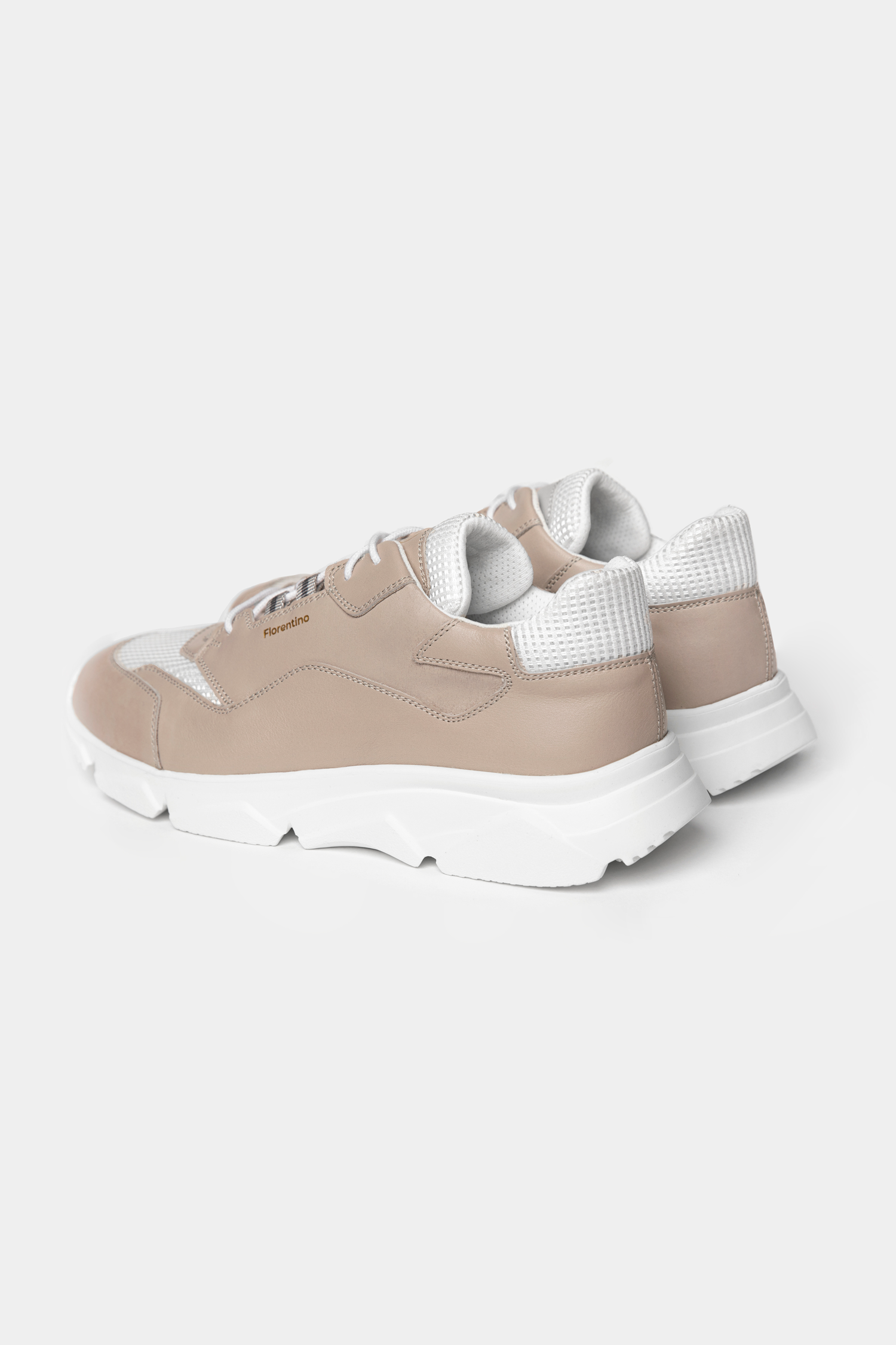 Sneaker Florentinodelure bej cu alb, piele și material textil, perspectivă laterală.
