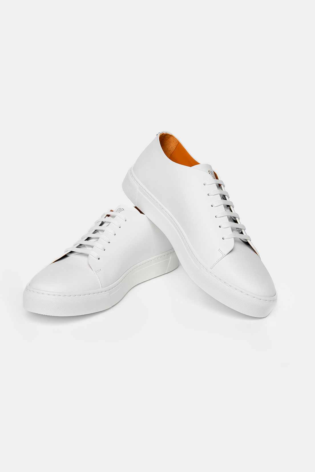 Sneakers albi din piele Florentinodelure, talpă albă, interior maro.