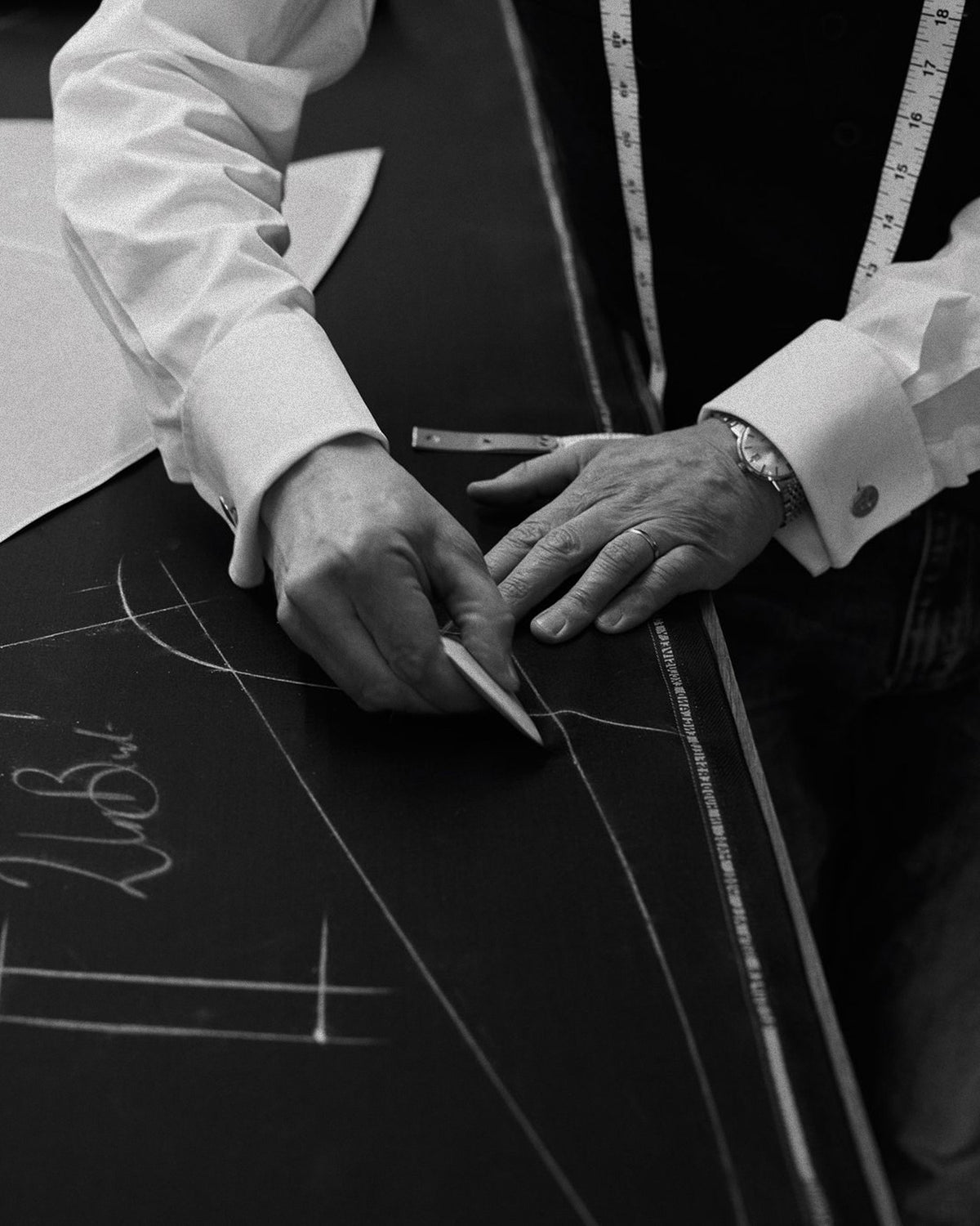 Detalii din atelierul Bespoke Florentino Delure
