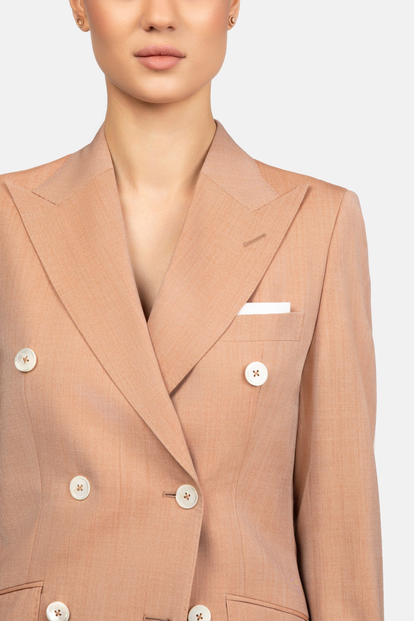 Costum business Florentinodelure Luna bej, nasturi albi, material neted.