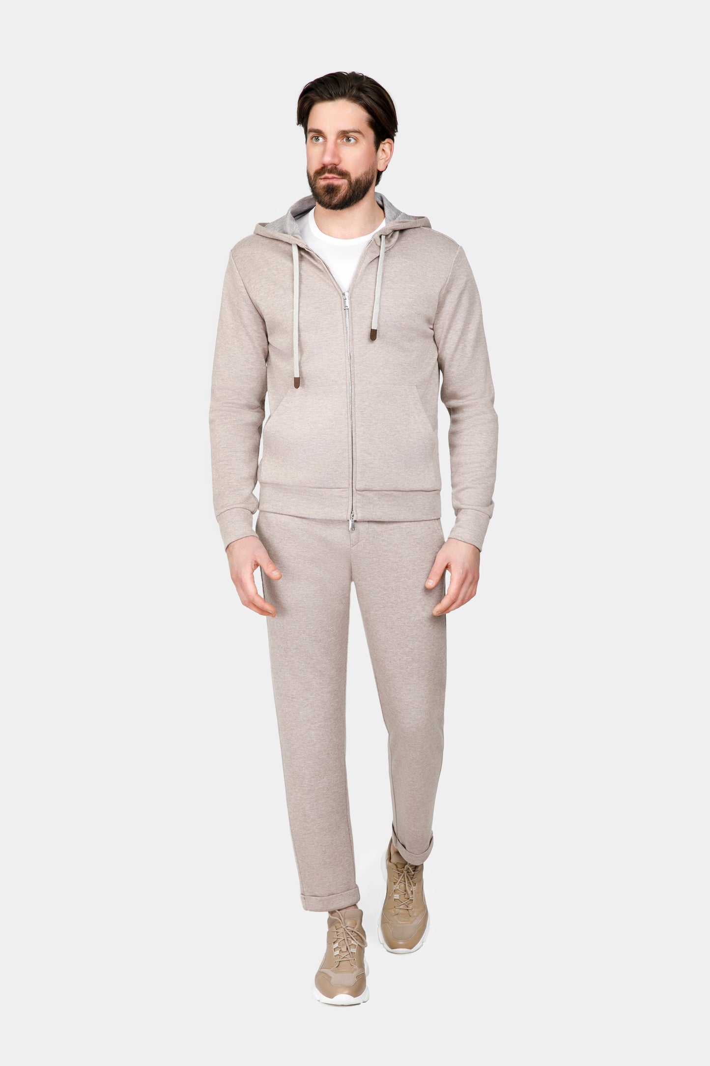 Costum Loungewear bej Florentinodelure din tricot, vedere laterală, fermoar și glugă.