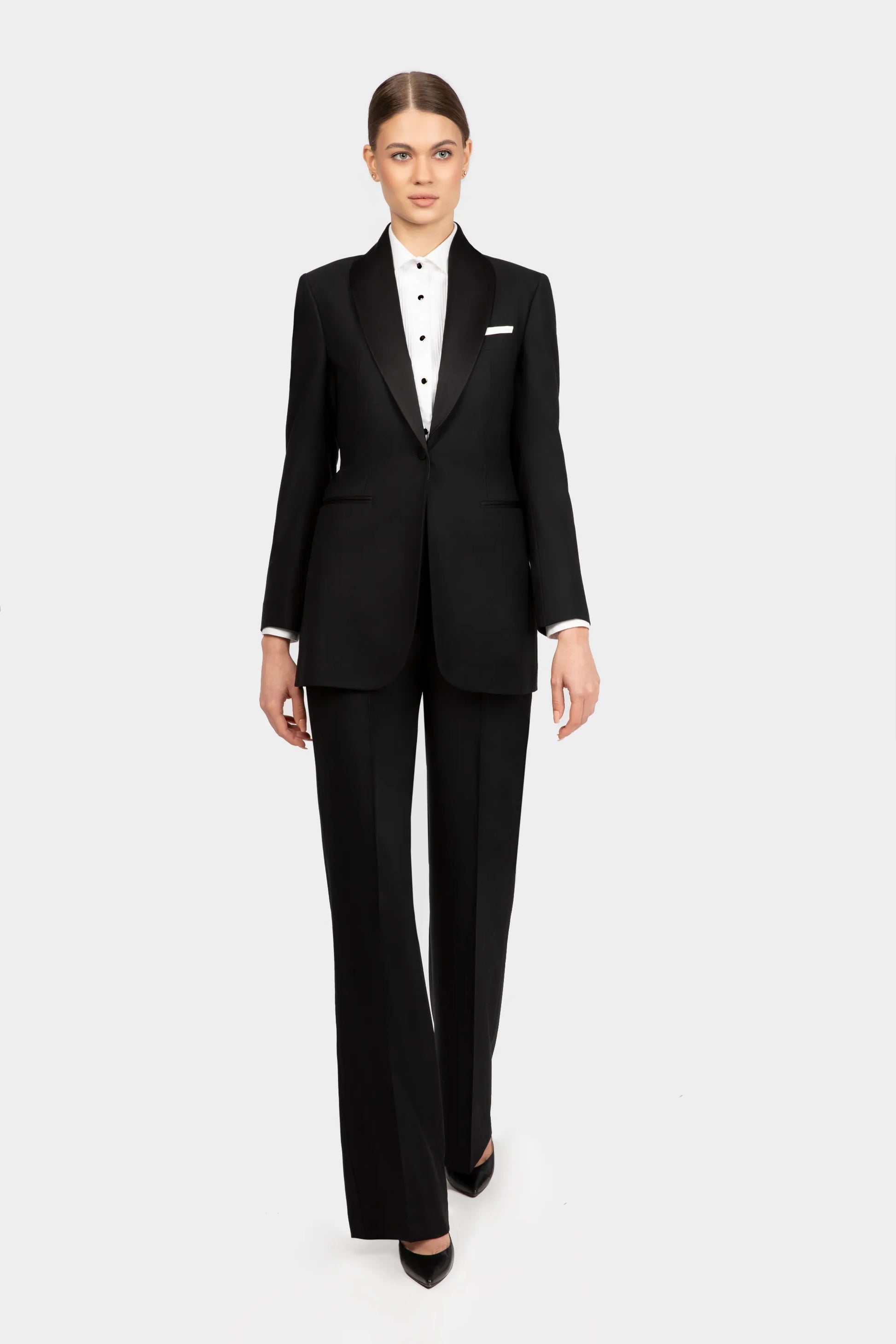 Costum Lyra Tuxedo negru Florentinodelure pentru femei, vedere din față.