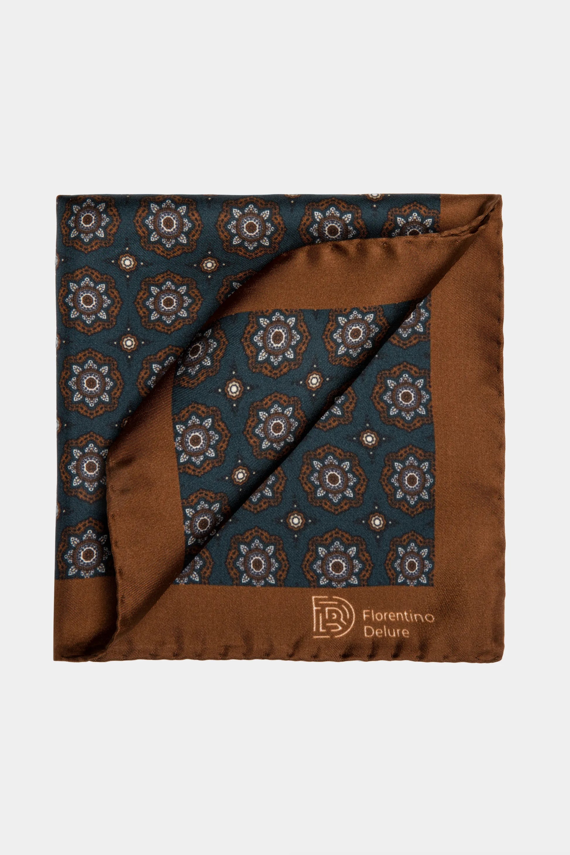 Batistă mătase Florentinodelure maro închis cu print geometric elegant.