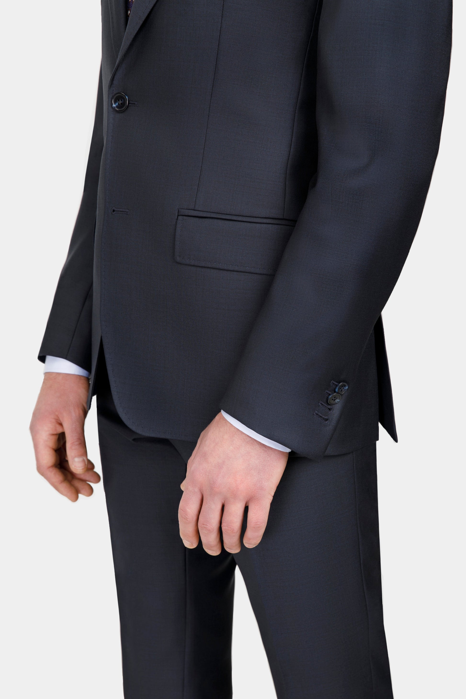 Costum navy din lână Florentinodelure, detalii nasturi și buzunar.